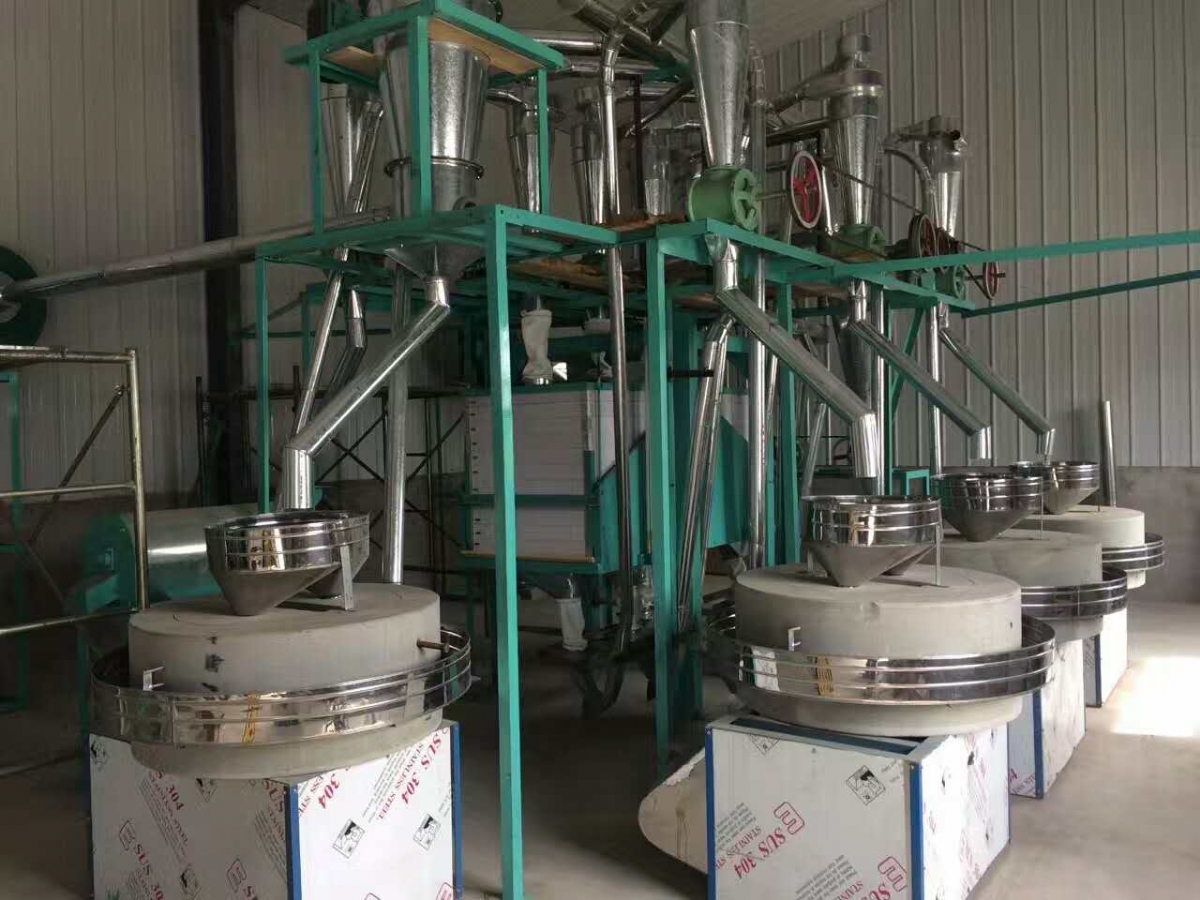 四組石磨面粉機
